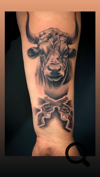 Bullen Revolver Tattoo