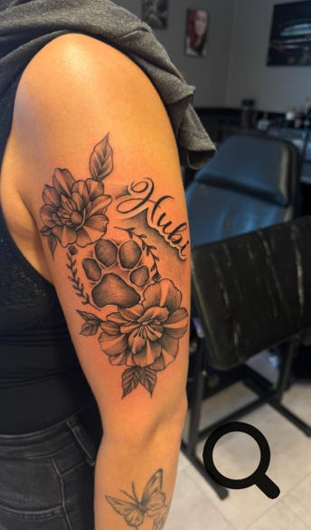 Blumen Hundepfoten Namen Tattoo