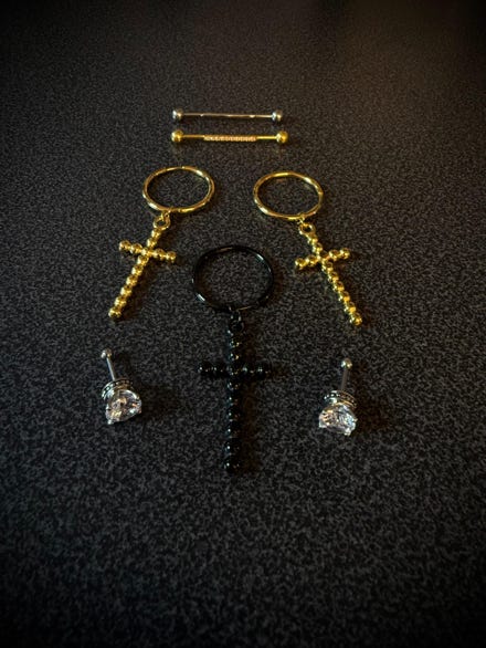 (Verschiedenster) Piercing Schmuck 